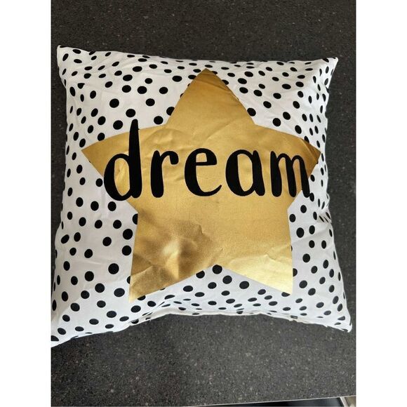 Dream decorative small pillow - Picture 2 of 6